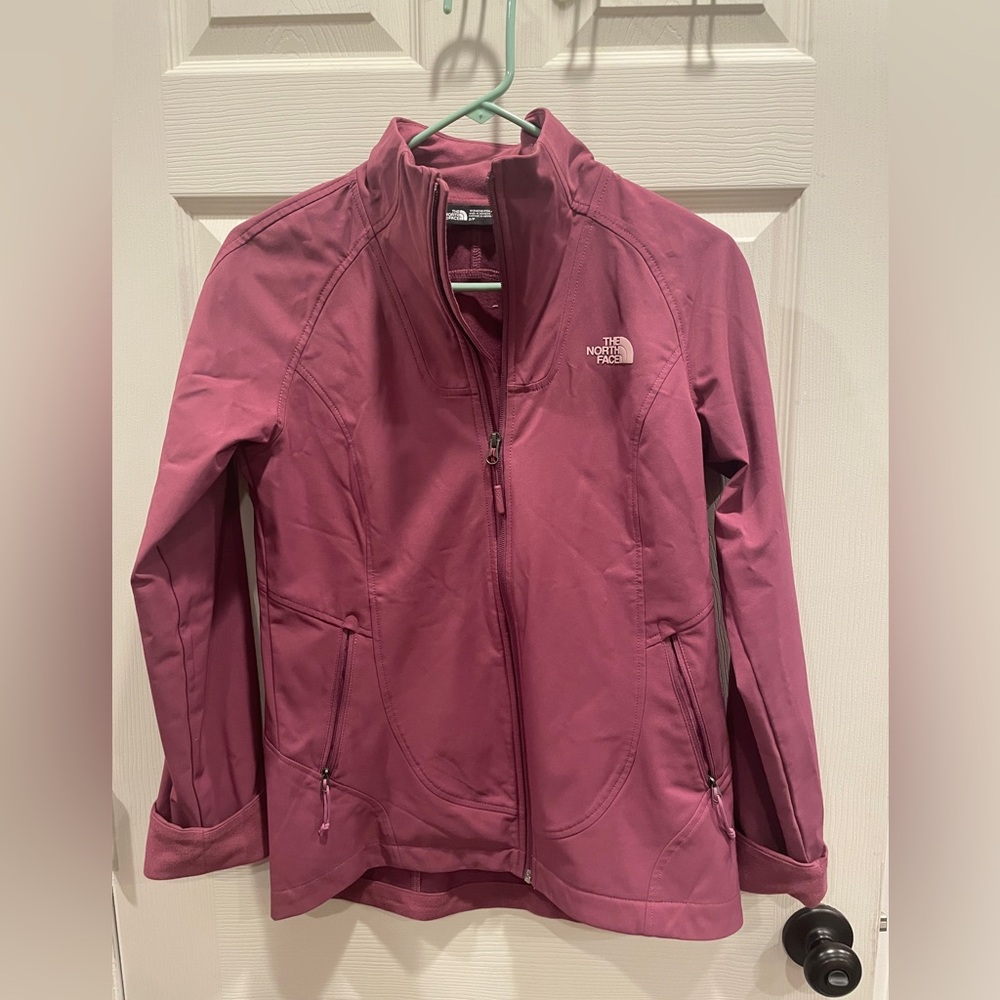 The north face women’s soft shell jacket